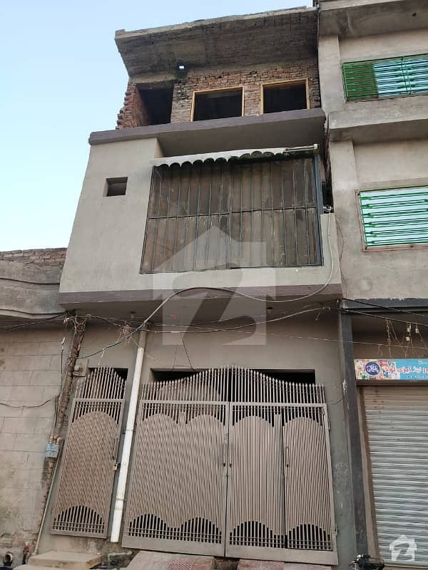 صادق آباد راولپنڈی میں 7 کمروں کا 3 مرلہ مکان 65 لاکھ میں برائے فروخت۔