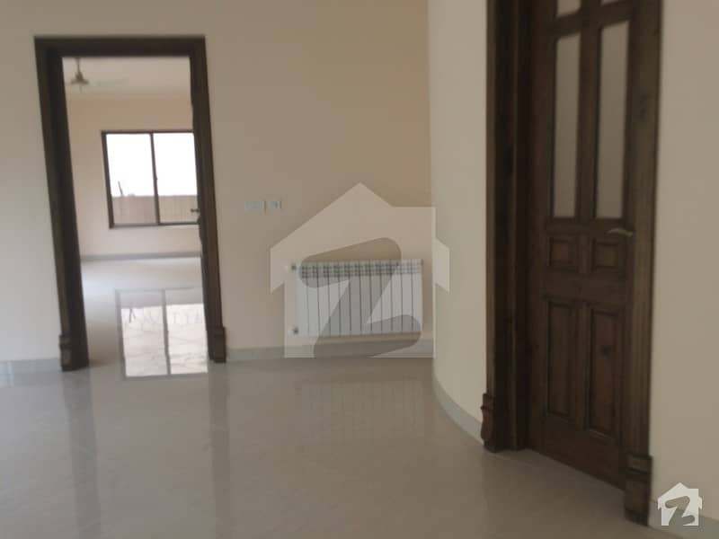G-11 1Kanal Ground portion 2bed with attach bath Architect Style House with servant room Separate gate For Rent