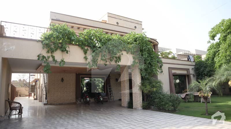2 Kanal Luxurious House In Valencia Housing Society Lahore