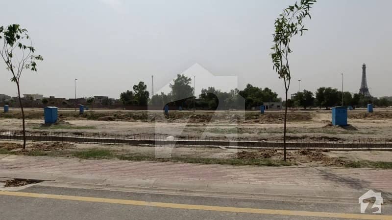 5 Marla Lowest Rate Commercials Plot In Bahira Town Lahore Near Eiffel In Tauheed Block - Tower 7 Storey Approved Best Investment
