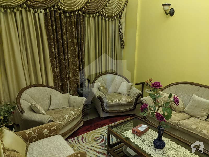 شہید ملت روڈ کراچی میں 2 کمروں کا 6 مرلہ فلیٹ 1.45 کروڑ میں برائے فروخت۔
