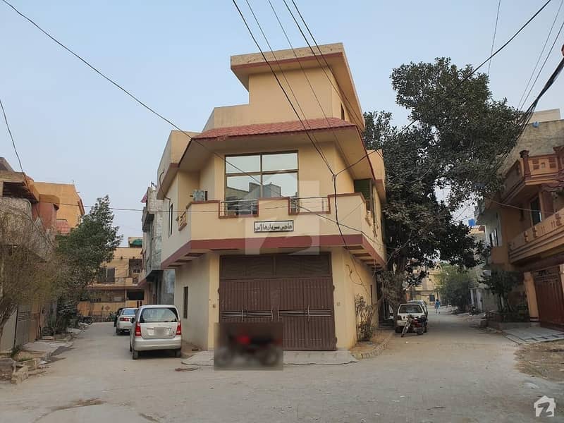 نشتر کالونی لاہور میں 4 کمروں کا 4 مرلہ مکان 85 لاکھ میں برائے فروخت۔