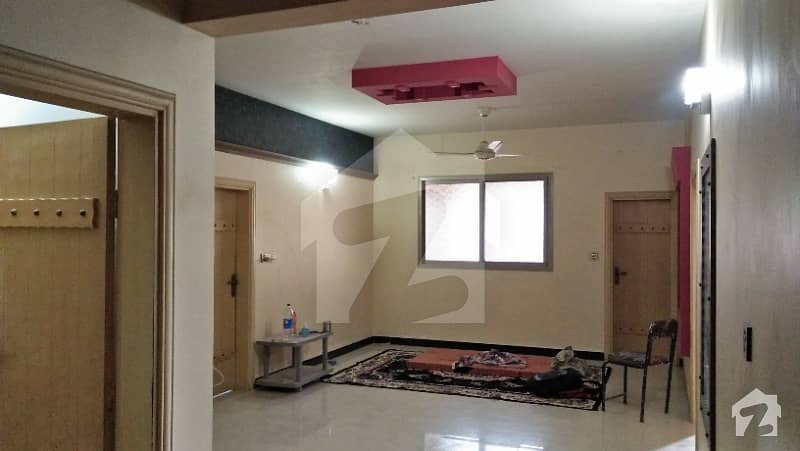 Luxury Flat And Best Opportunity For Living In Latifabad Unit 7