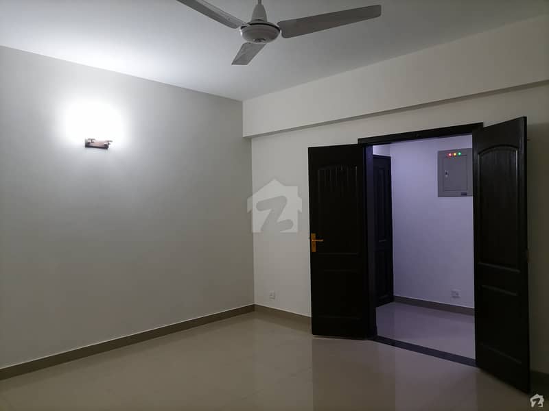 Ideally Located Flat For Sale In Askari Available