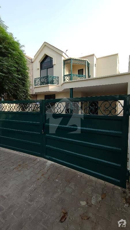 10 Marla Outstanding House For Rent In Eden Palace