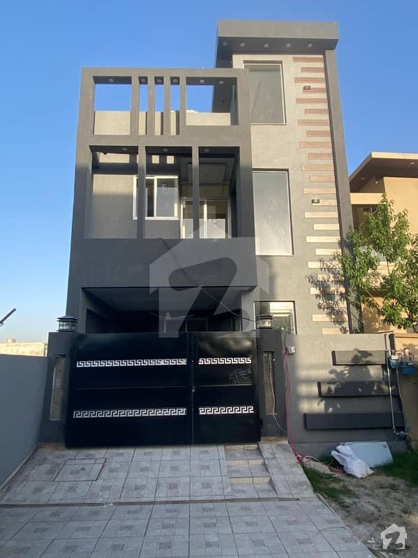 6 Marla Brand New Luxury House Is Available For Sale In State Life Society