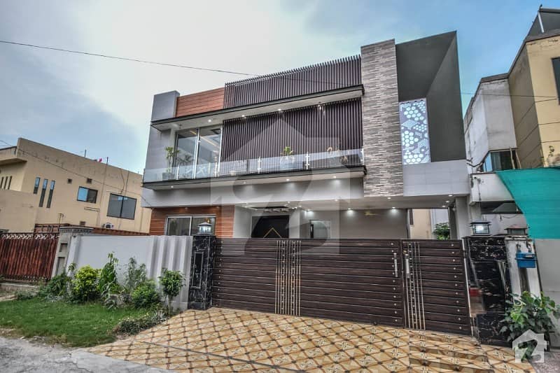 10 Marla Brand New Luxury Bungalow Is Available For Sale In State Life Housing Society
