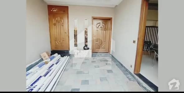 داؤد ریذیڈنسی ہاؤسنگ سکیم ڈیفینس روڈ لاہور میں 4 کمروں کا 5 مرلہ مکان 1.1 کروڑ میں برائے فروخت۔ داؤد ریذیڈنسی ہاؤسنگ سکیم ڈیفینس روڈ لاہور میں 4 کمروں کا 5 مرلہ مکان 1.1 کروڑ میں برائے فروخت۔