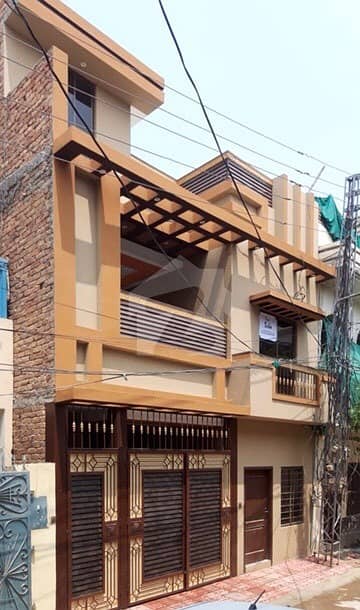 حیات آباد فیز 2 حیات آباد پشاور میں 6 کمروں کا 5 مرلہ مکان 1.97 کروڑ میں برائے فروخت۔