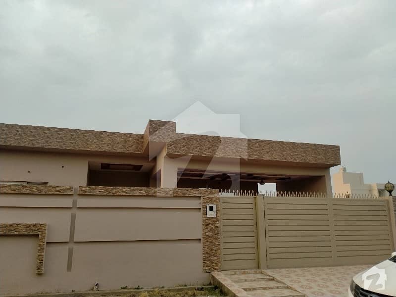 In Bahria Orchard 4500  Square Feet House For Sale