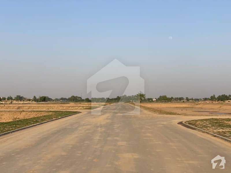 5 Marla Residential Plot For Sale At LDA City Phase 1 Block Q At Prime Location.