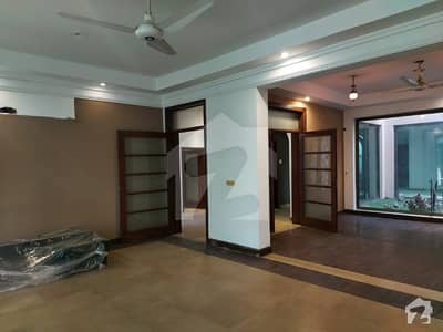 1 Kanal Designer House With Basement Super Hot Location Ultra Modern House 1 Kanal Designer House With Basement Super Hot Location Ultra Modern House
