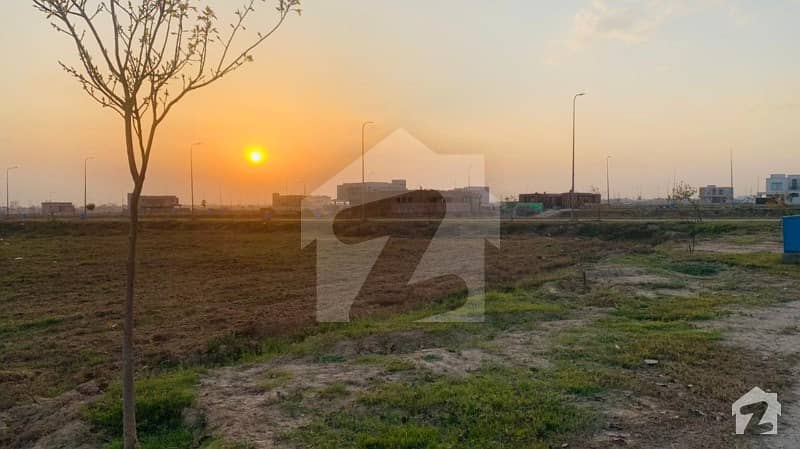 14.4-Marla Residential Ideal Plot For Sale In DHA Phase 7 Block Y