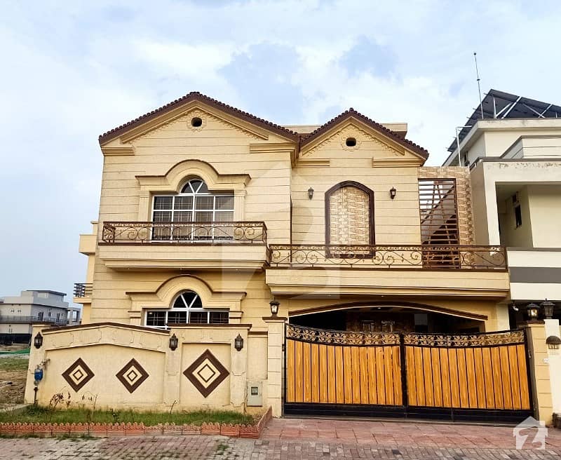 Golden Properties Offer Brand New 7 Marla House For Rent
