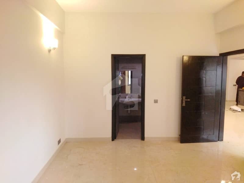 2000 Square Feet Spacious Flat Available In Civil Lines For Sale