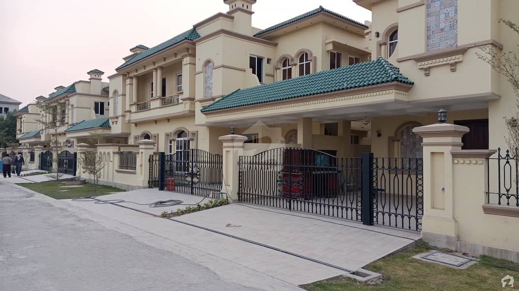 10 Marla House For Sale In Multan Royal Orchard Block C, Royal