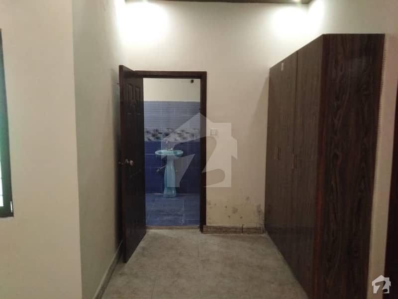 ایل ڈی اے ایوینیو ۔ بلاک جے ایل ڈی اے ایوینیو لاہور میں 3 کمروں کا 10 مرلہ بالائی پورشن 32 ہزار میں کرایہ پر دستیاب ہے۔