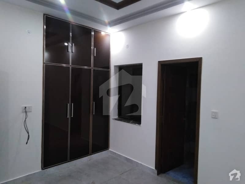 Centrally Located Upper Portion In LDA Avenue Is Available For Rent