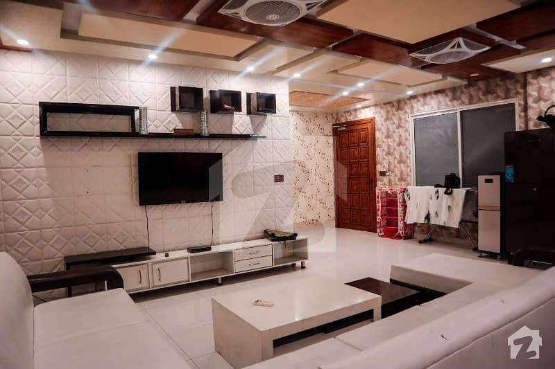 آئیکن ہومز رِنگ روڈ لاہور میں 2 کمروں کا 4 مرلہ فلیٹ 67.5 لاکھ میں برائے فروخت۔