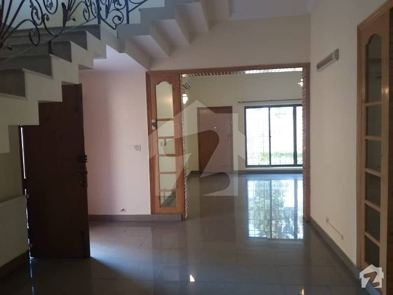 533 Sqyd Double Storey House Is Available For Rent In F-7