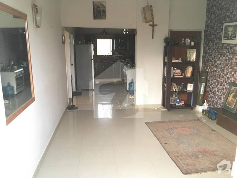 1200  Square Feet Flat In Clifton Is Best Option