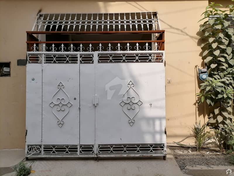1125  Square Feet House In Allama Iqbal Town Is Available