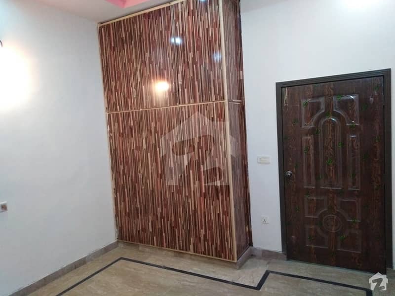 سیدن شاہ کالونی لاہور میں 5 کمروں کا 4 مرلہ مکان 1 کروڑ میں برائے فروخت۔