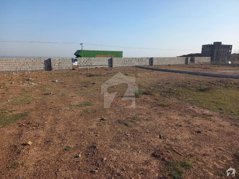 Your Dream 27 Marla Commercial Plot Is Available In Chakri Road