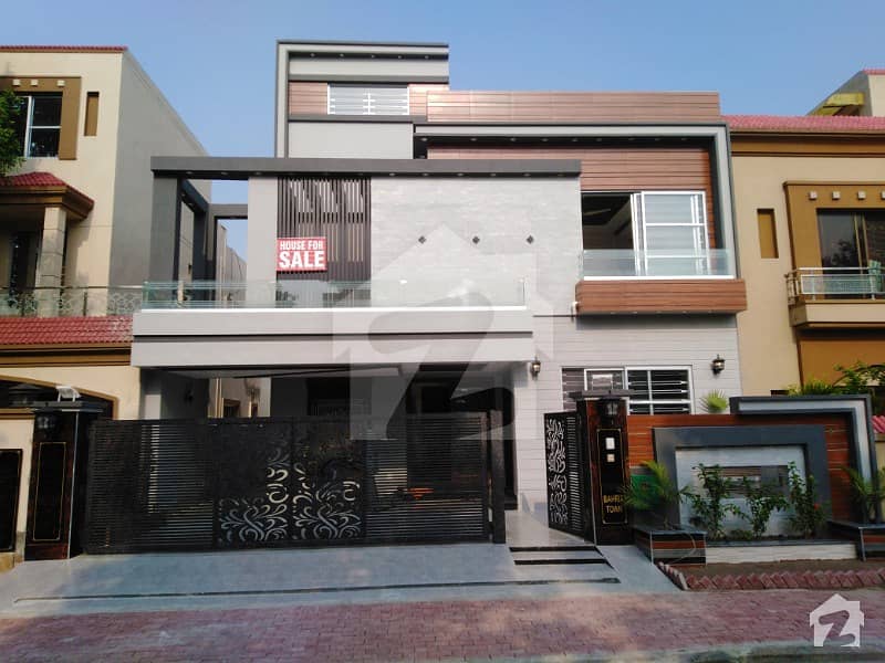 10 Marla Brand New Luxury House Chambelli Block Bahria Town Lahore