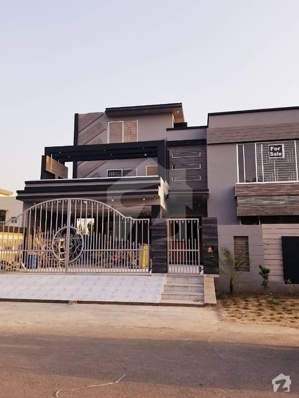 1 Kanal Brand New House For Sale 6 Beds