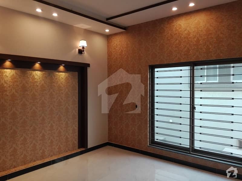 10 Marla 5 Bed Superb House For Sale In Wapda Town Phase 1 Block E2