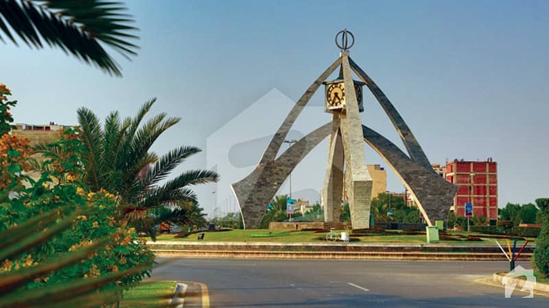 27 MARLA CORNER BOULEVARD SUPER HOT LOCATION PLOT FOR SALE AT LOWEST PRICE IN OVERSEAS B BLOCK BAHRIA TOWN LAHORE