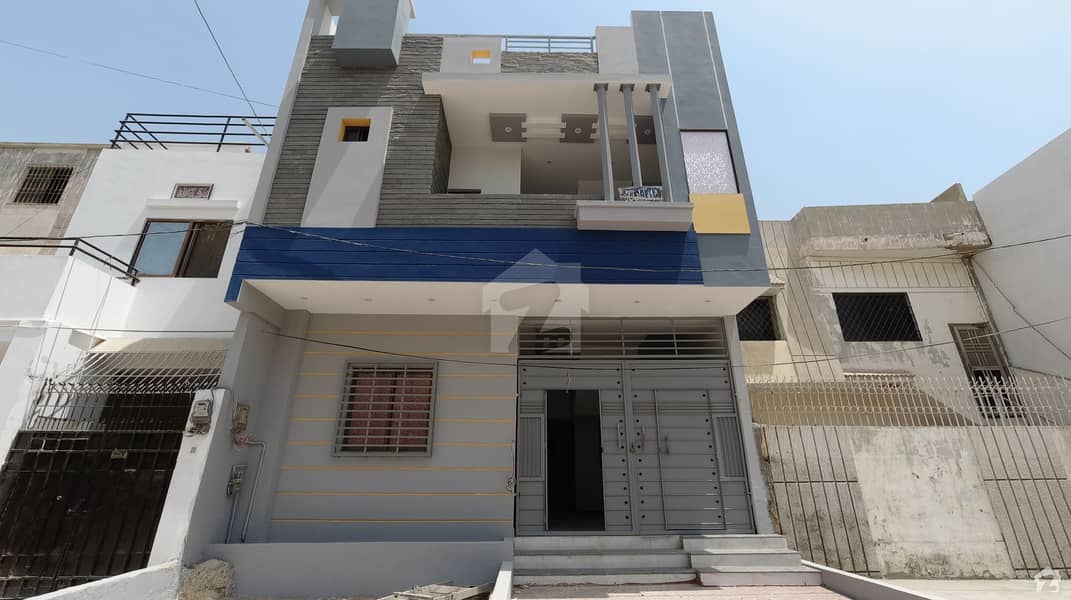 سکیم 33 کراچی میں 5 کمروں کا 5 مرلہ مکان 2.5 کروڑ میں برائے فروخت۔