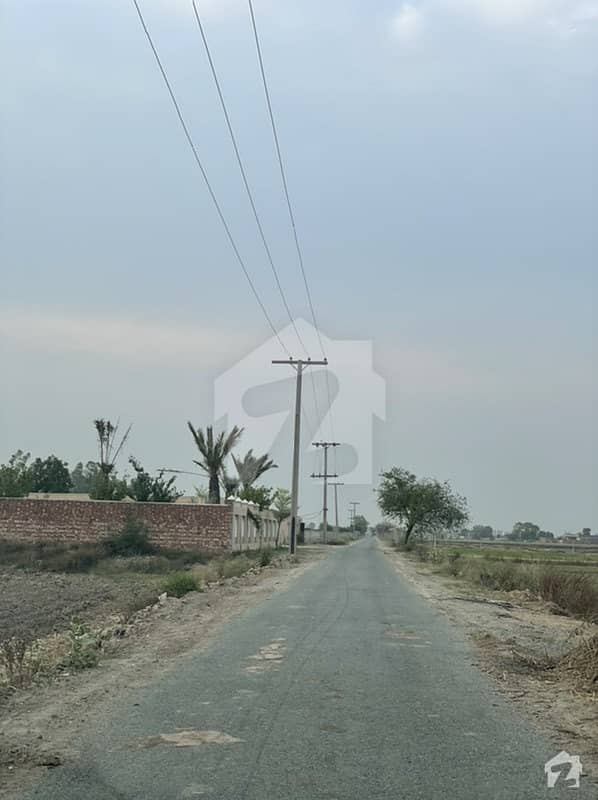 بیدیاں روڈ لاہور میں 8 کنال زرعی زمین 1.1 کروڑ میں برائے فروخت۔