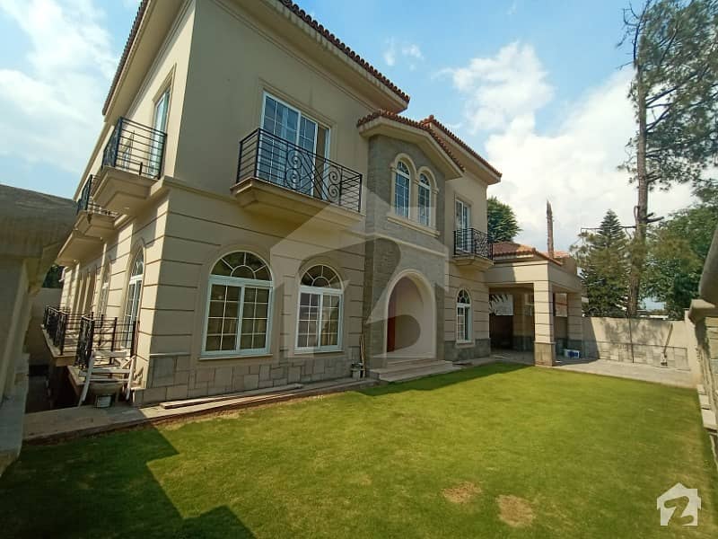 Brand New Elegant House With Swimming Pool For Sale In Islamabad F-7/2