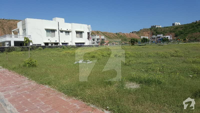 10 Marla Boulevard Location Plot Sector E