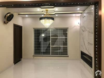 Luxury Modern House For Sale In 11-B Bahria Town Karachi Luxury Modern House For Sale In 11-B Bahria Town Karachi