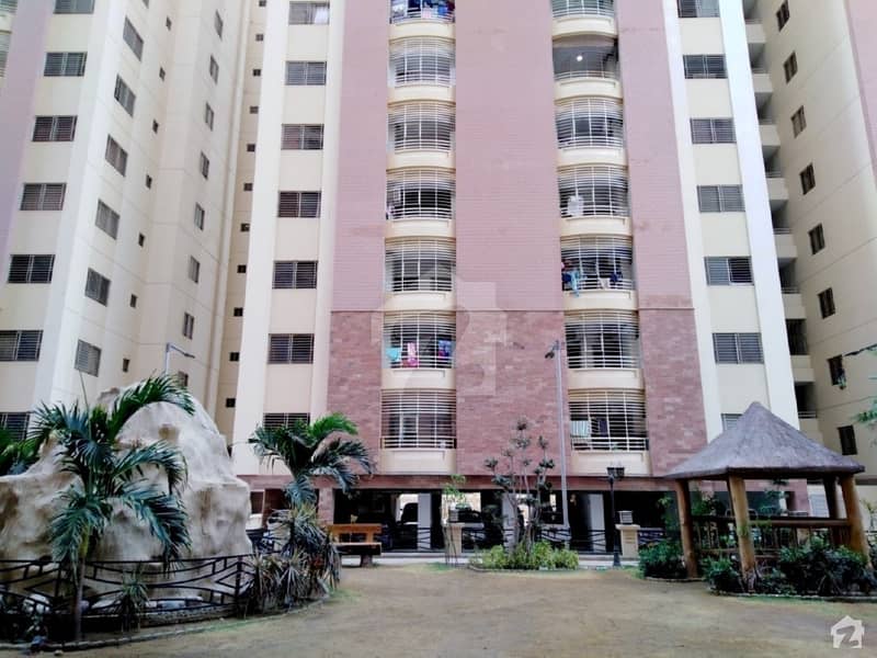 رائل رسدنکے گلشنِ اقبال ٹاؤن کراچی میں 3 کمروں کا 6 مرلہ فلیٹ 1.5 کروڑ میں برائے فروخت۔