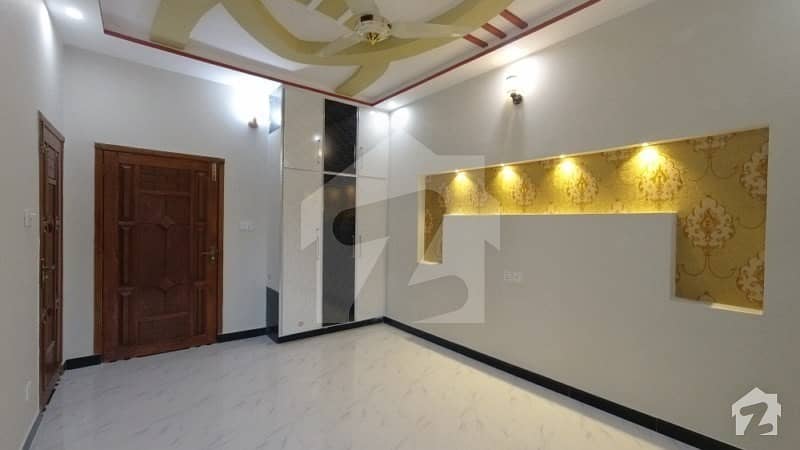 This Is Your Chance To Buy House In Nasheman-e-Iqbal Lahore