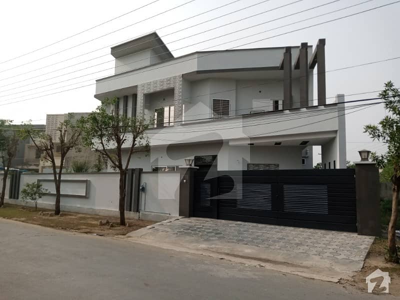 13.5 Double Storey Best Location House For Sale