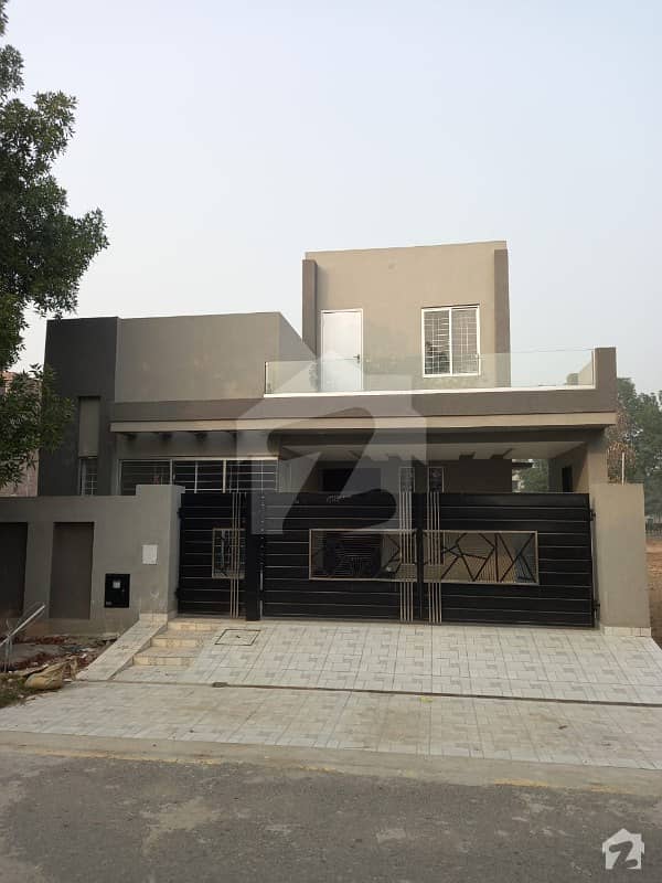 8 Marla Facing Park House For Sale In Bahria Orachard Phase 2