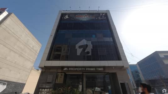 First Floor Double Entrance Office For Rent In Bukhari Commercial