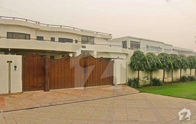 2 Kanal Self Constructed Outclass Bungalow Dha Lahore