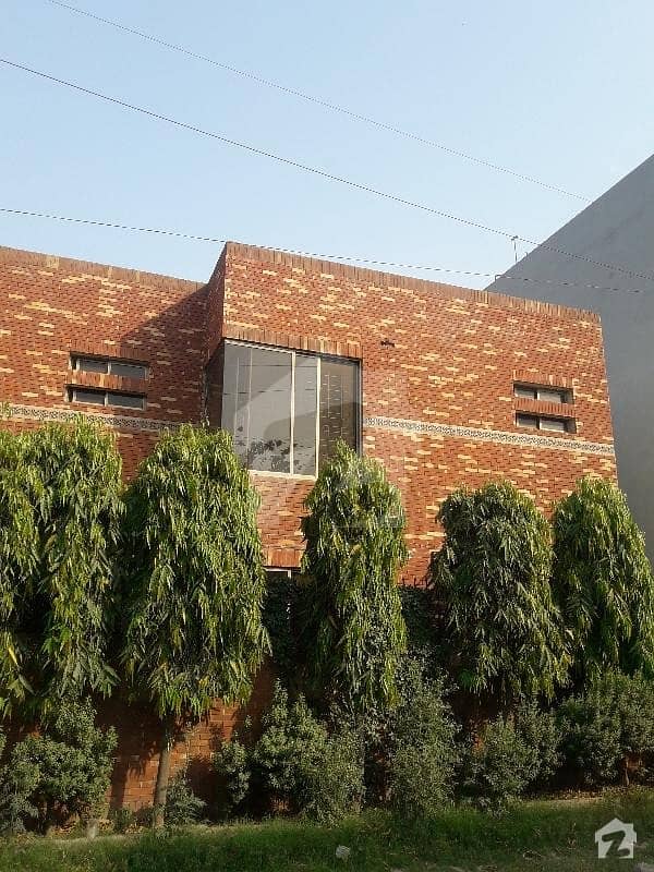 ویسٹ وُوڈ ہاؤسنگ سوسائٹی لاہور میں 5 کمروں کا 1 کنال مکان 2 لاکھ میں کرایہ پر دستیاب ہے۔