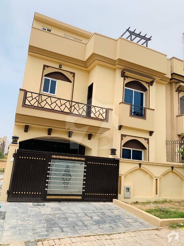 5 Marla Brand New Designer House Available For Sale