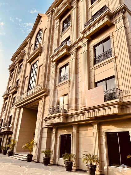 18 Gulberg Lahore-1 Bed + Hall Luxury Apartment For Sale