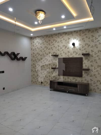 7-marla Brand New House Facing Park For Sale Available. 7-marla Brand New House Facing Park For Sale Available.
