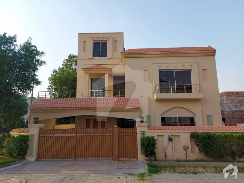 12 Marla Corner Beautiful House LDA Approved Sector C Bahria Town Lahore