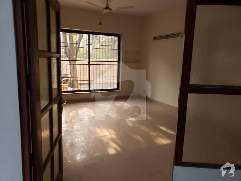14 Marla House Is Available For Rent In Gulberg 2
