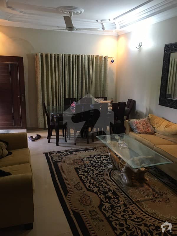 کلفٹن ۔ بلاک 2 کلفٹن کراچی میں 4 کمروں کا 12 مرلہ مکان 5.35 کروڑ میں برائے فروخت۔